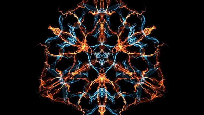 ***拍大尺度片子时摄影师不会看光吗？